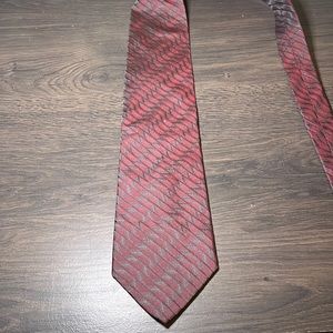 Kenneth Cole red tie